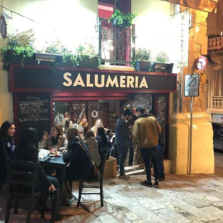 Valletta Most Central Studio Apartment 16Th-Century Building Luaran gambar