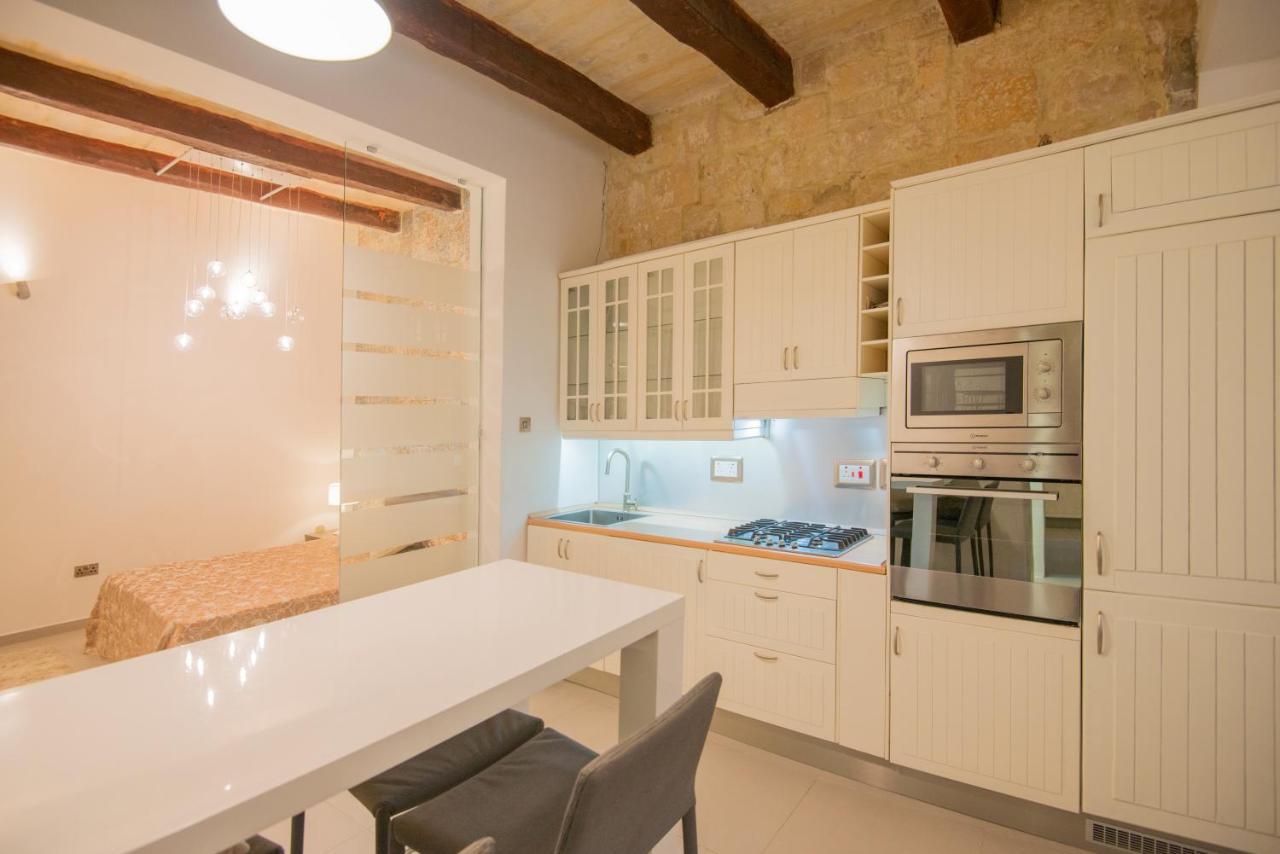 Valletta Most Central Studio Apartment 16Th-Century Building Luaran gambar