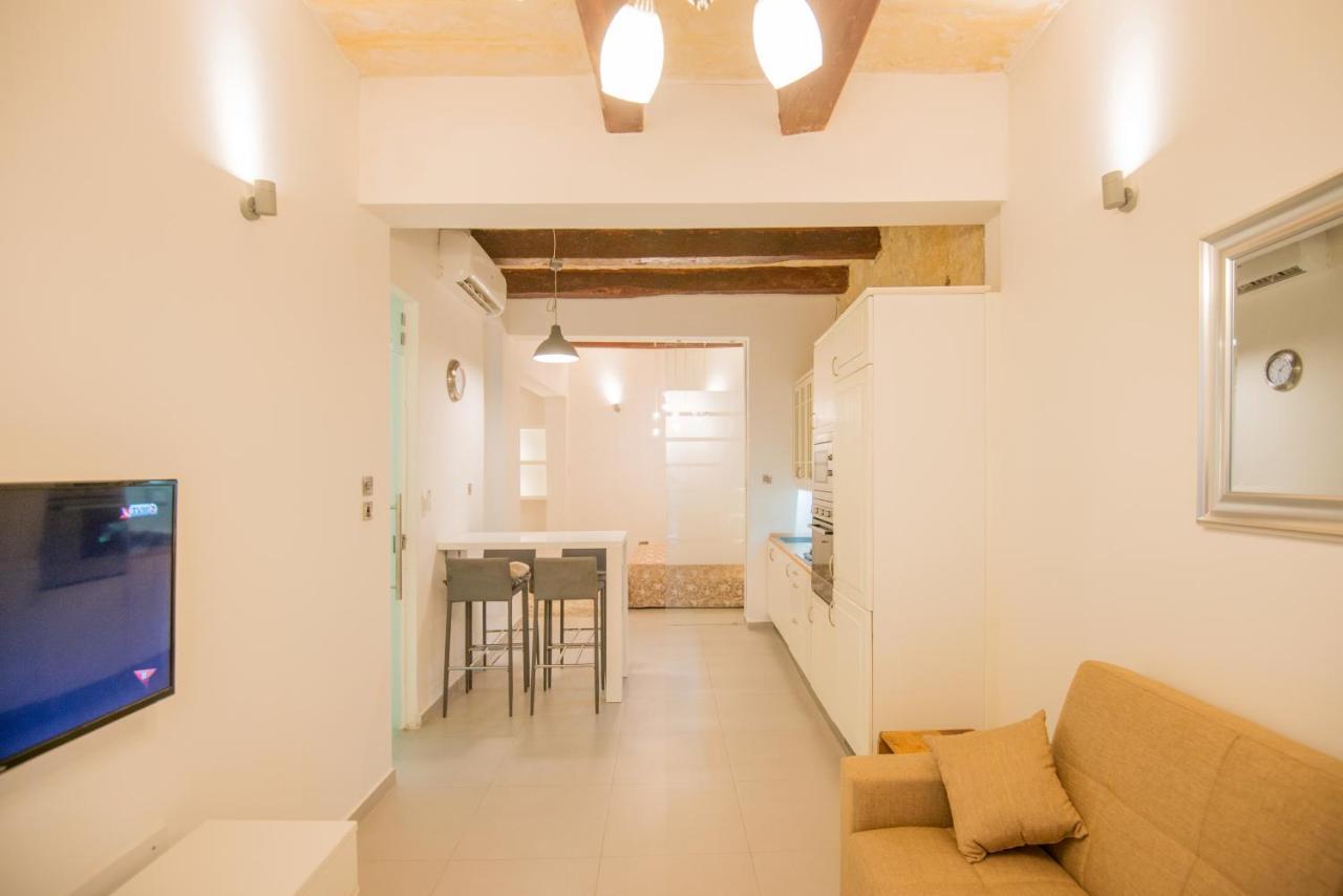 Valletta Most Central Studio Apartment 16Th-Century Building Luaran gambar